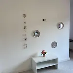 Exklusive Mit 3 Schlafzimmern Und 2 Baedern! 알테나우