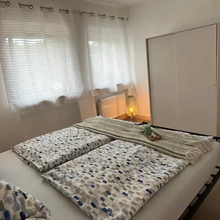 Exklusive Mit 3 Schlafzimmern Und 2 Baedern! * אלטנאו