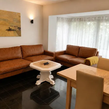 Exklusive Mit 3 Schlafzimmern Und 2 Bädern! Apartment *