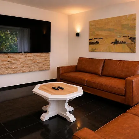 Exklusive Mit 3 Schlafzimmern Und 2 Baedern! Apartament