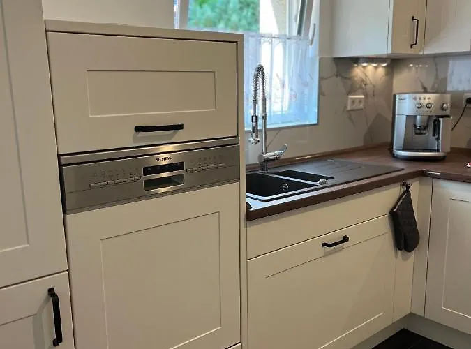 Exklusive Mit 3 Schlafzimmern Und 2 Baedern! * Альтенау